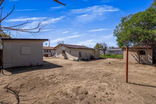 259 & 255 W 6th Street, San Jacinto CA: https://media.crmls.org/mediaz/73fd5247-6df4-4cb5-947c-2d86aff20e4f.jpg