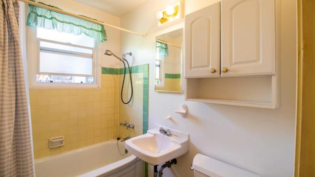 602 Chesterton Avenue, Belmont CA: https://media.crmls.org/mediaz/73fd6f6a-3da5-4a38-b3f5-951964e9b229.jpg