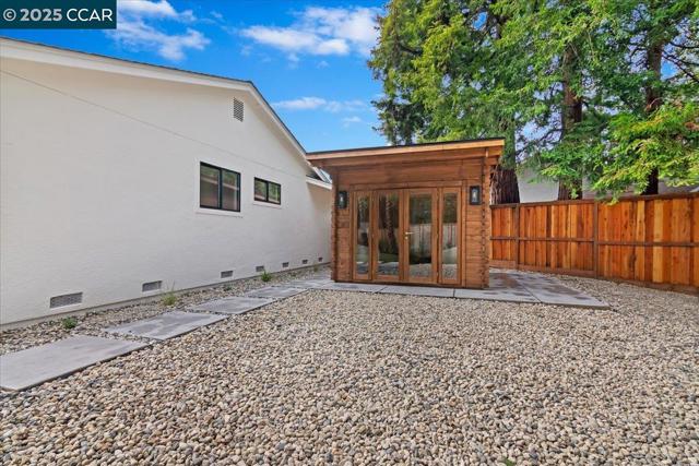 721 Sinnet Ct, Danville CA: https://media.crmls.org/mediaz/73fde078-ab8b-48f7-8995-bbb1bce1fbb6.jpg