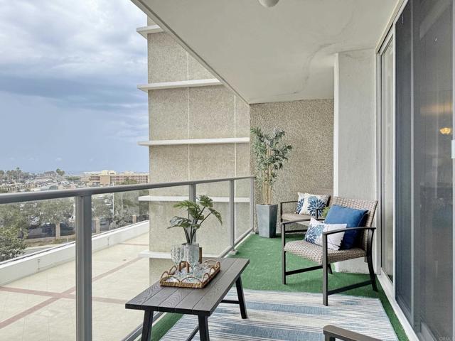 Detail Gallery Image 9 of 29 For 1820 Avenida Del Mundo #306,  Coronado,  CA 92118 - 1 Beds | 1/1 Baths