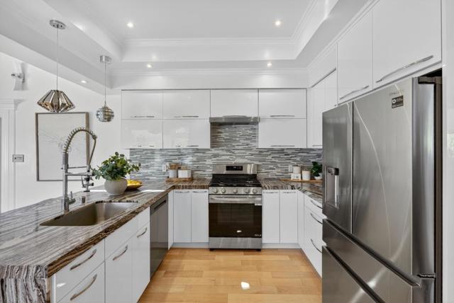 30 Bluebell Lane, Hillsborough CA: https://media.crmls.org/mediaz/73fe2b0e-906f-46ca-bf77-0fd6915c08d3.jpg