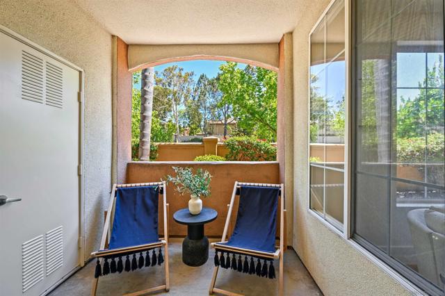12370 Carmel Country Rd, San Diego CA: https://media.crmls.org/mediaz/73fe40c6-adf4-48d4-8bd4-78724ff18362.jpg