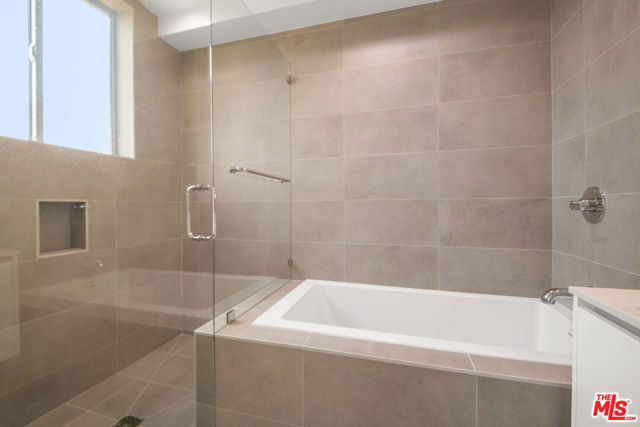 4418 S Slauson Avenue, Culver City CA: https://media.crmls.org/mediaz/73fe5a02-7c89-4a7e-99a9-fbff0a2ed77b.jpg