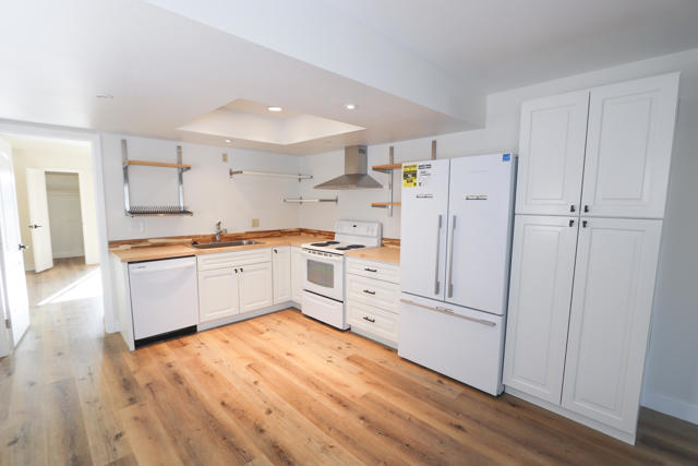9647 Spyglass Avenue, Desert Hot Springs CA: https://media.crmls.org/mediaz/73fe7170-27fe-407b-a123-a24329b96c3b.jpg
