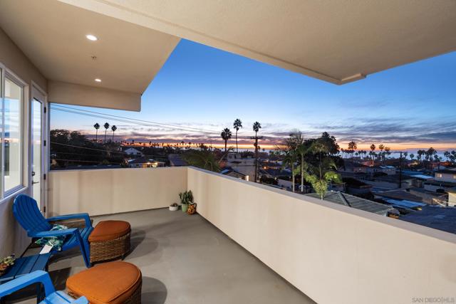 4563 Point Loma Ave, San Diego CA: https://media.crmls.org/mediaz/73febd8d-1e08-4320-9ada-f2e88c08d950.jpg