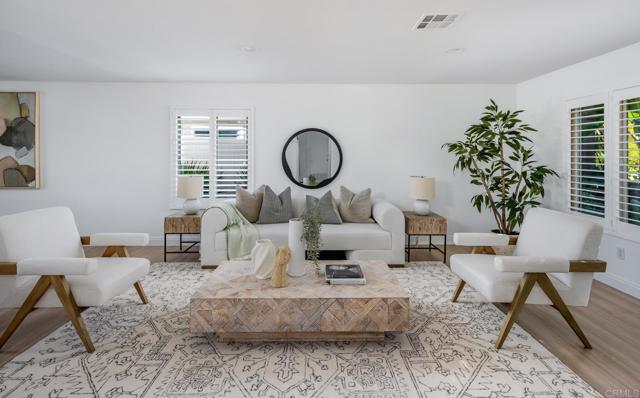 Detail Gallery Image 3 of 30 For 385 via Montanosa, Encinitas,  CA 92024 - 4 Beds | 2/1 Baths