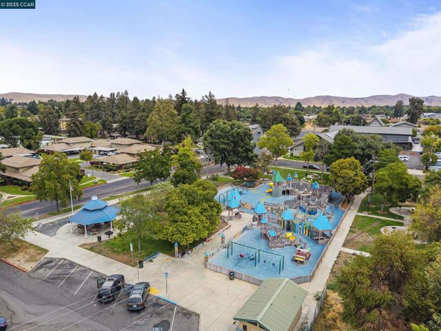 2065 Olivera Rd, Concord CA: https://media.crmls.org/mediaz/73ff068f-81f2-49d4-8bb6-8e91d54fb3c7.jpg