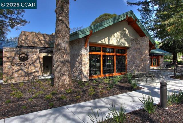 5593 Terra Granada Dr, Walnut Creek CA: https://media.crmls.org/mediaz/73ff7f71-ec94-4802-89a7-acb5788afbca.jpg
