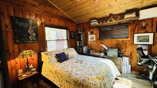 53545 Tollgate, Idyllwild CA: https://media.crmls.org/mediaz/73ff9bf8-ad43-4378-995b-aa72c4ab2676.jpg
