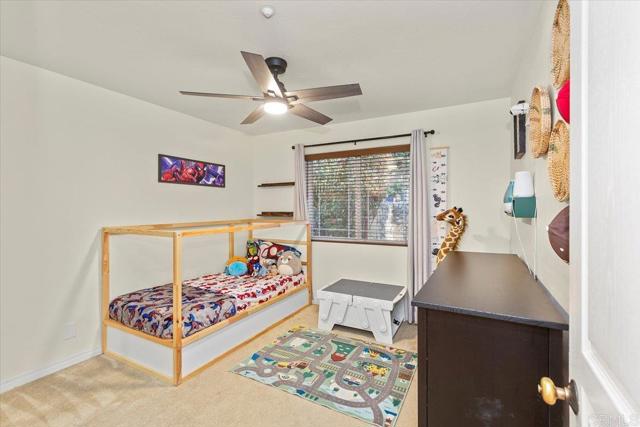 Image 19 of 35 For 933 Silverbrook Drive