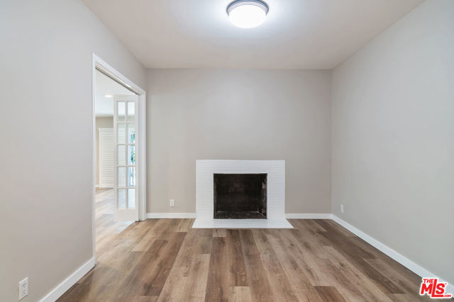 6421 Gaviota Avenue, Van Nuys CA: https://media.crmls.org/mediaz/7401314f-2bc3-4a64-830d-965b4f850f49.jpg