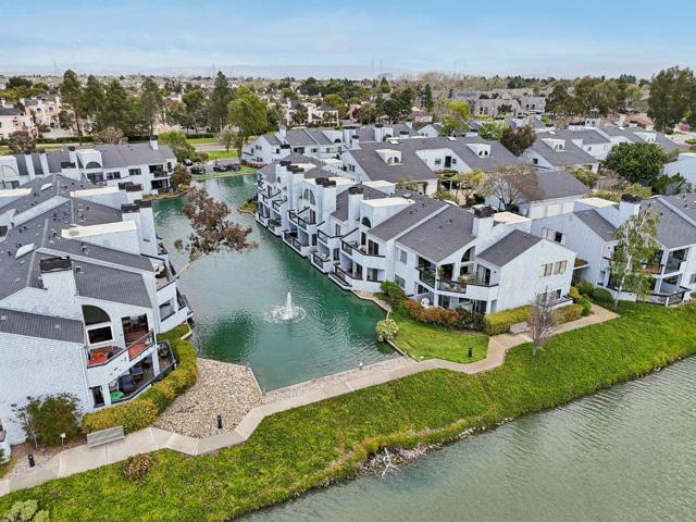 52 Cape Hatteras Court, Redwood City CA: https://media.crmls.org/mediaz/740170dd-d9e6-444c-b97a-446a9e70ba4f.jpg