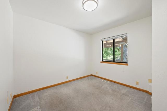 21006 Bear Creek Road, Los Gatos CA: https://media.crmls.org/mediaz/7401eb39-ae77-4cd6-9d92-85502055084e.jpg