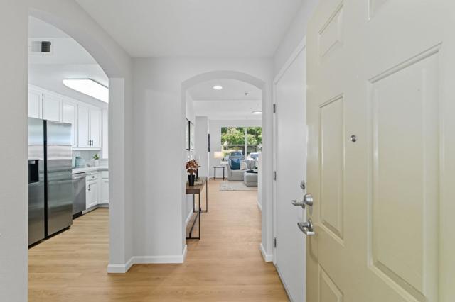 401 Baltic Circle, Redwood City CA: https://media.crmls.org/mediaz/7401ebb2-f239-49f2-b9b8-f0d3b98a8c22.jpg