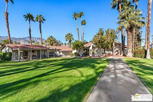 6134 Arroyo Road, Palm Springs CA: https://media.crmls.org/mediaz/7402ae24-370c-4cd3-953a-fb402736a1e9.jpg