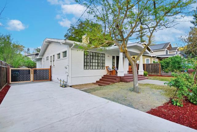 321 Johnson Avenue, Los Gatos CA: https://media.crmls.org/mediaz/740327da-7c4d-4483-84e0-a374c13790c5.jpg