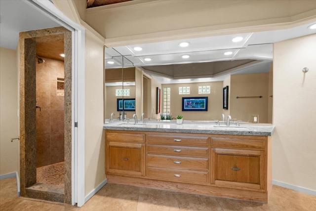 1655 Ridgemore Drive, Palm Springs, CA 92264