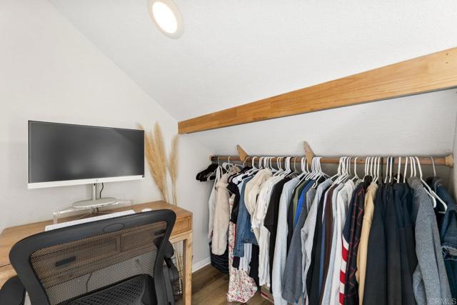 14931 Cool Valley Road, Valley Center CA: https://media.crmls.org/mediaz/74071991-80cb-420e-b503-2bdc5e5eeee2.jpg