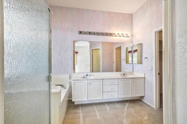 Detail Gallery Image 24 of 34 For 1789 Clydesdale Ct, Oceanside,  CA 92057 - 3 Beds | 2 Baths