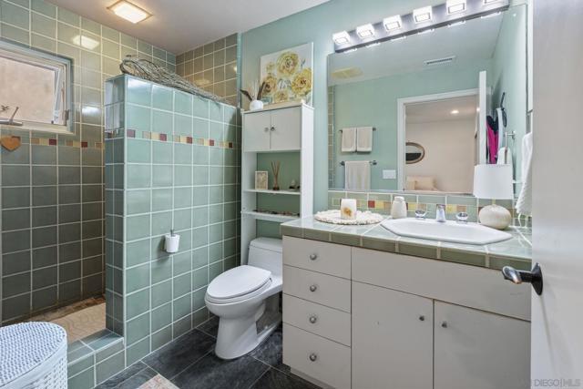 27615 Alps Ln, Escondido CA: https://media.crmls.org/mediaz/740a1cf4-553e-47a9-8b25-6c26984d19f3.jpg