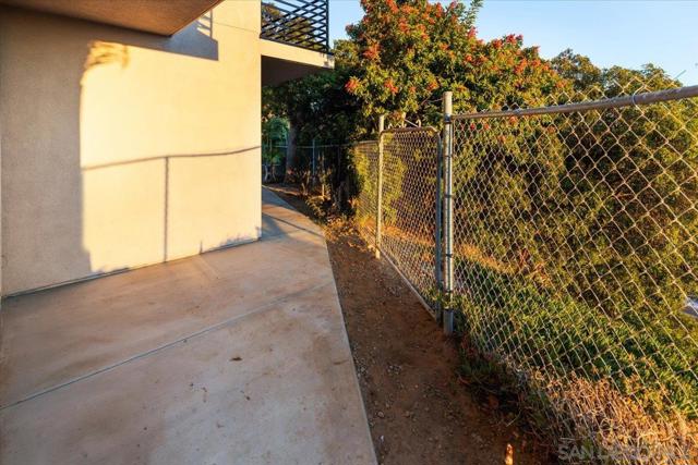 Image 43 of 72 For 4221 Mount Casas Ct