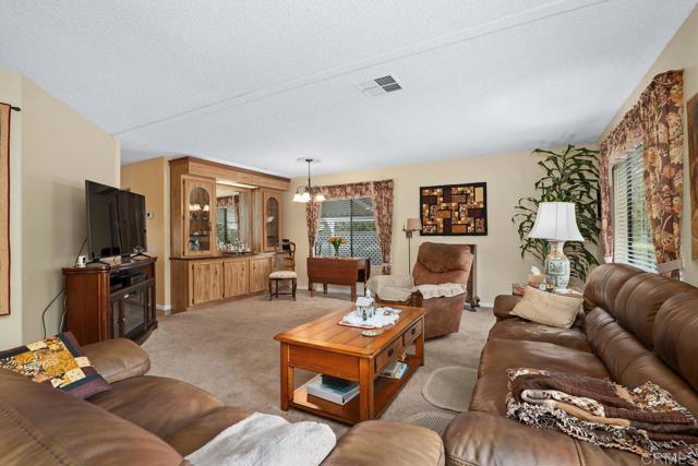 Detail Gallery Image 12 of 35 For 18218 Paradise Mountain Rd Spc 176, Valley Center,  CA 92082 - 2 Beds | 2 Baths