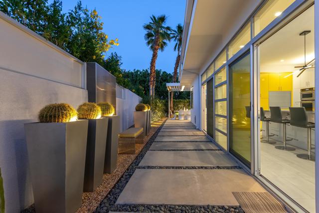 Image 60 of 71 For 48674 Vista Viejo Drive