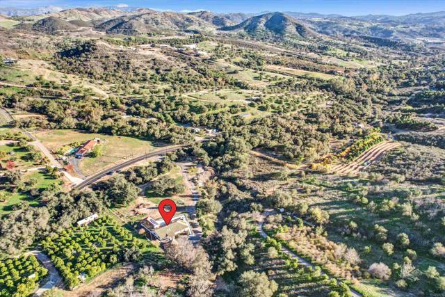 33140 Lilac Road, Valley Center CA: https://media.crmls.org/mediaz/740ad99d-fc54-471e-a0ad-dc941ba9cd38.jpg
