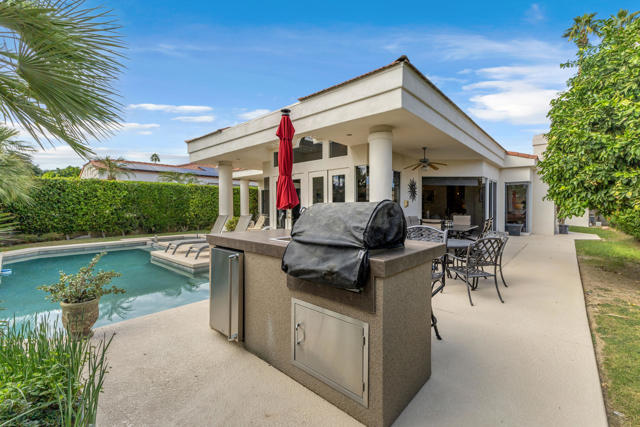 75273 Spyglass Drive, Indian Wells CA: https://media.crmls.org/mediaz/740b04ae-6032-4e5a-bc3c-5c2b73176a0f.jpg