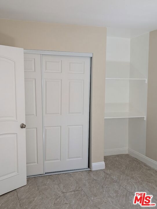 2509 E 109th Street, Los Angeles CA: https://media.crmls.org/mediaz/740b469a-387d-4233-abbc-a7bdd41cd613.jpg