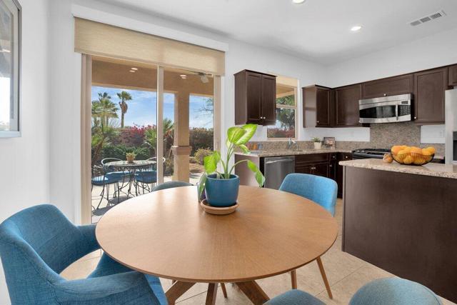 39910 Corte De Moda, Indio CA: https://media.crmls.org/mediaz/740b54ab-6f29-4e8f-ae2f-33f570179a90.jpg