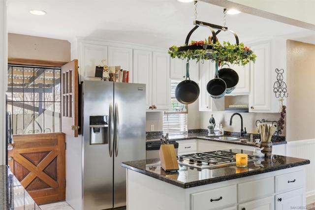 1178 Eucalyptus Dr, El Cajon CA: https://media.crmls.org/mediaz/740c58b5-278e-4bf6-8eaa-22ed48adfb55.jpg