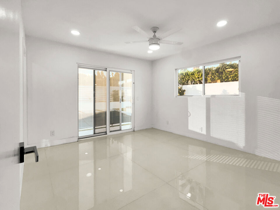 MLS #25617087 image #24