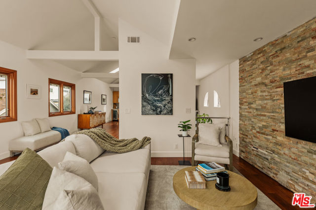 6644 Vista Del Mar photo 8