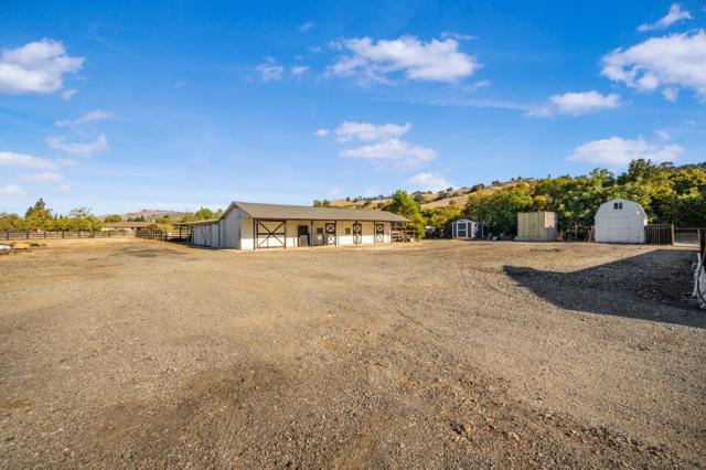 2135 Diana Avenue, Morgan Hill CA: https://media.crmls.org/mediaz/740d121f-773a-4294-aacc-574fed309510.jpg