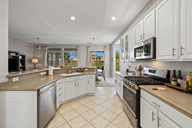 80464 Muirfield Drive, Indio CA: https://media.crmls.org/mediaz/740e1e2f-4f2c-441e-9e7b-18df02d32e3c.jpg