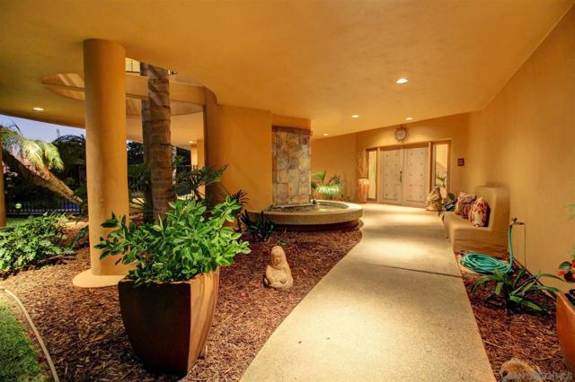 9918 Heavenly Way, La Mesa CA: https://media.crmls.org/mediaz/740e4049-675d-41bb-b571-493657fc33ef.jpg