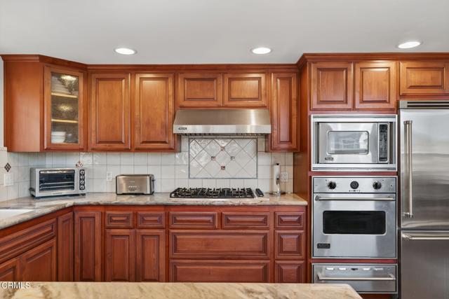 Detail Gallery Image 20 of 59 For 2408 Ocean Dr, Oxnard,  CA 93035 - 3 Beds | 3/1 Baths