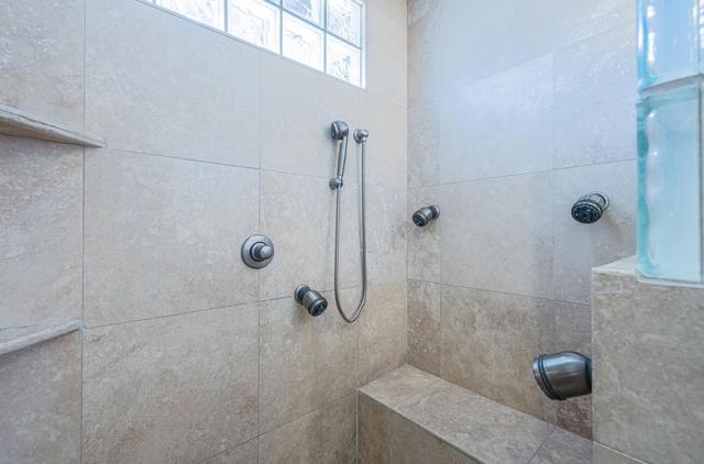 10883 Assisi Way, Salinas CA: https://media.crmls.org/mediaz/740f69b7-ac29-4b8a-b415-68c835522d03.jpg