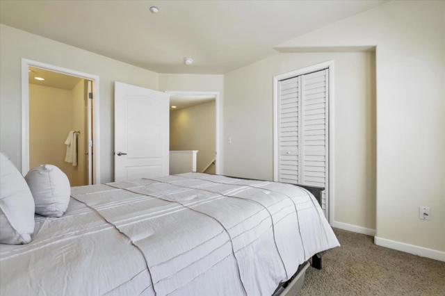 684 Grand Terrace, Hayward CA: https://media.crmls.org/mediaz/740fac41-2d84-4bed-82ba-56d39c4f857c.jpg