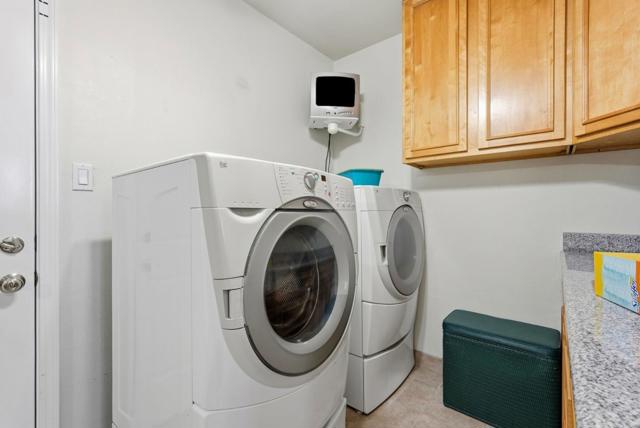 418 Sybil Avenue, San Leandro CA: https://media.crmls.org/mediaz/74113280-c457-43c5-93b8-c744cb2625f0.jpg