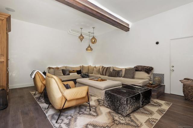 227 Neptune Ave, Encinitas CA: https://media.crmls.org/mediaz/74126beb-4061-42ac-9e13-eec5eb3f38ad.jpg