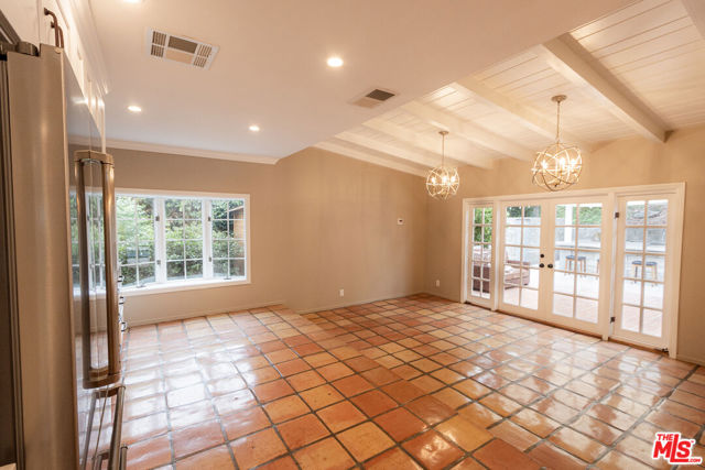 8510 Capistrano Avenue, West Hills CA: https://media.crmls.org/mediaz/74133f38-90f6-4e68-ac0a-0ff753e91524.jpg