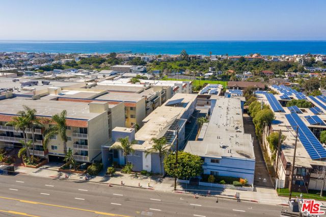 1731 Pacific Coast Highway, Hermosa Beach, California 90254, ,Residential Income,For Sale,Pacific Coast,24364047