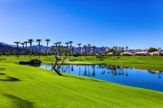 51075 Marbella Court, La Quinta CA: https://media.crmls.org/mediaz/74137b00-a773-41e2-8f59-bc94e8967d56.jpg