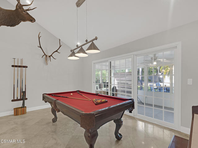 3000 Starling Avenue, Thousand Oaks CA: https://media.crmls.org/mediaz/74141aaa-8de6-49a2-b1b2-e7f0d8c7b2a8.jpg