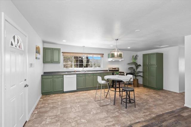 12220 Rebel Wind Rd, Descanso CA: https://media.crmls.org/mediaz/7414380f-fa12-4dd5-99a1-46684a76c832.jpg