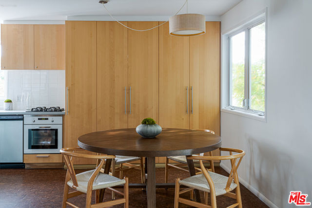 1855 Redcliff Street, Los Angeles CA: https://media.crmls.org/mediaz/741464b7-956f-451e-a952-c78d76b505d7.jpg