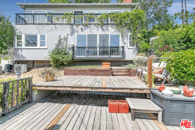 2073 VINE Street, Los Angeles CA: https://media.crmls.org/mediaz/7414d3bc-2627-4f79-a5fd-b1fd077a4d09.jpg