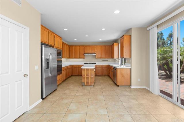 1560 Eden Court, San Marcos CA: https://media.crmls.org/mediaz/7416c58d-f2b3-4aa9-982e-609597fbb8be.jpg